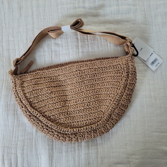 NWT UNIQLO Mini Crochet Crossbody Bag in Beige - Picture 1 of 4